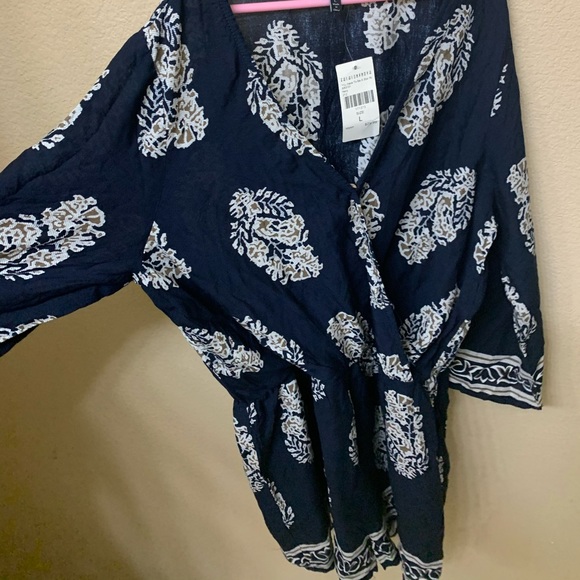 FashionNova shorts jumpsuit - Picture 3 of 3